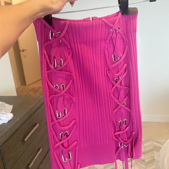 As seen on Chrishell Stause! Herve Leger pink lace up crop and skirt 💕 - Picture 5 of 6